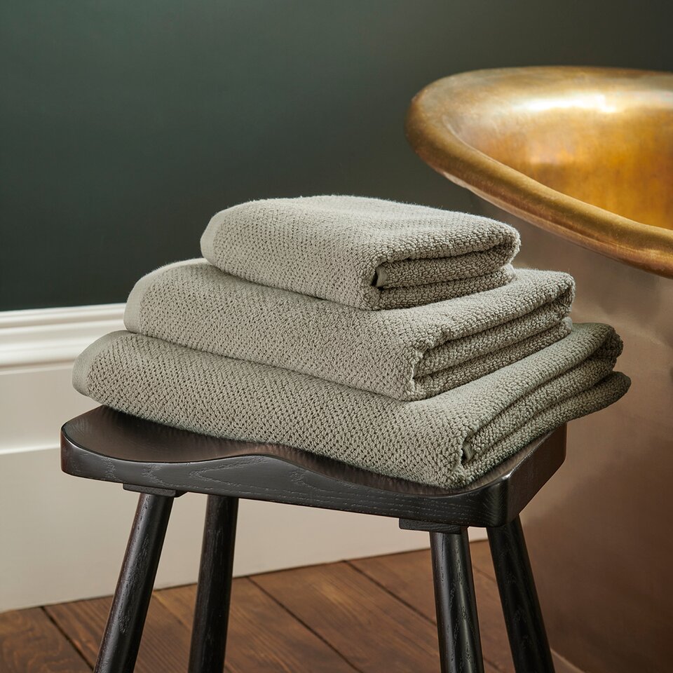 brixton-sport-bath-towel-pebble-260522033310