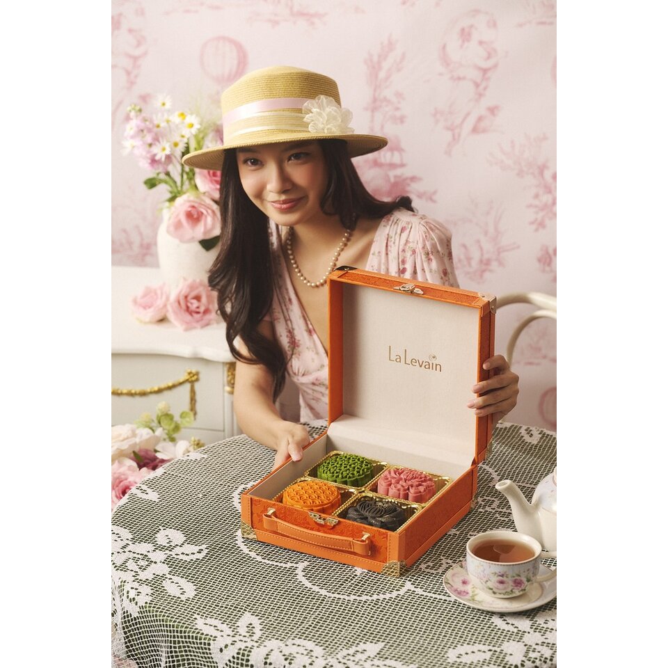 momoyama-cantonese-mooncake-travel-trunk-4pcs-260826102710